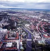 Flygfoto över Örebro mot öster, 1995