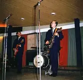 Spotnicks i Regnbågen, 1964