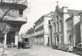 Parkering längst Köpmangatan vid Betelkyrkan, 1959