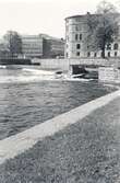 Hantverkshuset och Stora hotellet från Storgatan, 1958