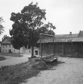Piskställning på gården Drottninggatan 64, 1954