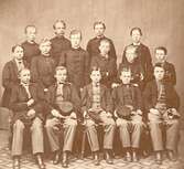 Lärjungar i 4de Realklassen i Örebro Högre Elementarläroverk, 1869