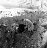 Bäcken (öster om vilken Östanbäcksgatan ligger) intunnlad i Trädgårdsgatan vid Hushållningssällskapet påträffad vid gatuarbete.