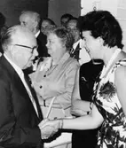 Postmästare Göta Möller, Mölndal, t.h., hittade en norsk kollega i
postmästare Asbjörn Bue.