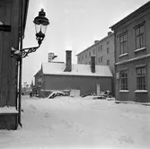 Östra änden av Kanalgatan i Jönköping, där den smalnade av, fotograferad åt öster.