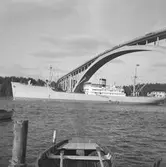 Fartyget La Plata vid Sandöbron
