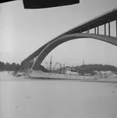 Fartyget Munin vid Sandöbron
