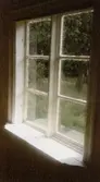 Gammalt fönster i Gruvstugan, 1990-tal