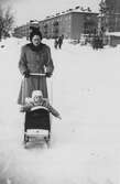 Mor och dotter, 1950-tal