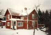 Rött hus i Guldsmedstorp, Svartå, ca 2000
