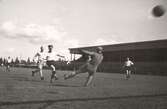Fotbollsmatch på Eyravallen, 1940-tal