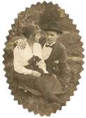 Ett nyförlovat par, 1920-tal