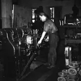 Arbete i verkstaden på Forsviks bruk.