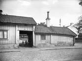 Port till Kyrkogårdsgatan 27 på Gamla söder, 1920-tal