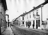 Storgatan söderut från Fredsgatan, ca 1895