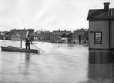 Gondoljär på Ringgatan efter översvämning, 1900