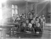 Elever vid Lindesby skola, 1915