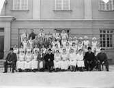Personal framför Norra sjukhemmet, 1936