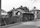 Norrmalmsgatan 29 mot VSV och Urvädersgränd. 