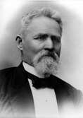 Bokbindaremästare Carl Oscar Werner, (f.4 maj 1832). Firman grundad 1868, övertogs av sonen E.O. Werner (d.1948) som 1933 överlät den på ett par brorsöner.