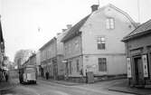 Storgatan. Närmast till höger kvarteret Målaren och på andra sidan Färgaregränd kvarteret Förgyllaren.