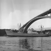 Fartyget Bolmaren vid Sandöbron

