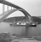 Fartyget Charlotte vid Sandöbron