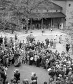 En orkester musicerar, Västerås Folkets Park.