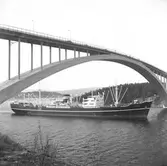 Fartyget Texas vid Sandöbron
