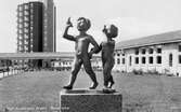 Skulptur vid Stjärnhusskolan, 1950-tal