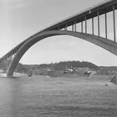 Fartyget Carl vid Sandöbron