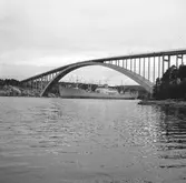 Fartyget Mattawunga vid Sandöbron

