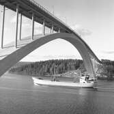 Fartyget Götaland vid Sandöbron

