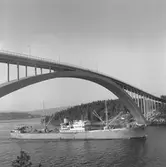 Fartyget Sälen vid Sandöbron
