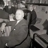 Brofrågan - Radioinspelning angående Ölandsbron av Erik Bojs i red. Sjöholms lägenhet, Ölandsbladet.
Bron påbörjades 1968 och invigdes 1972.