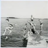 Västerås, Johannisberg.
Bad vid Lövudden.