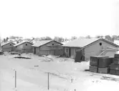 Kommunal byggnation i Nyland. Småhus för uthyrning i närheten av skolan.