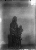 Träskulptur, Maria med barnet, Romfartuna kyrka.