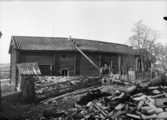 Norrbergaboden (baksidan) i Munktorp, före flytten till Vallby friluftsmuseum.