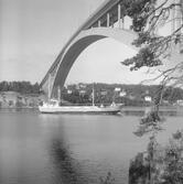 Fartyget Welle vid Sandöbron