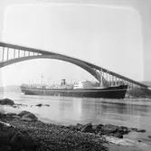 Fartyget Tagus vid Sandöbron

