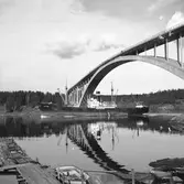 Fartyget Titan vid Sandöbron

