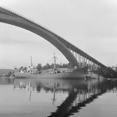 Fartyget LA Cartuja vid Sandöbron

