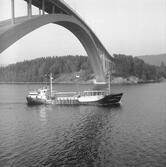 Fartyget Stubnitz vid Sandöbron

