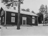Hemsö Församlingshus. Fotot från 1928 eller senare, renovering skedde före och invigning därefter julen 1927