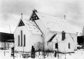 Medeltidskyrkan i Ed ligger nedanför Forsmoforsarna, norr om Ångermanälven. Kyrkan var ursprungligen mycket liten, nästan kvadratisk till formen. Den utvidgades under senmedeltiden till ett långhus med innertak av trä. På 1700-talet reparerades kyrkan. Den förlängdes åt väster och fick nya fönster. Vid restaureringen 1891 tillbyggdes ett kor med tre fönster. Kyrkan är vitputsad och har brant sadeltak som täcks av kopparplåt. På 1730-talet byggdes en ny klockstapel, men redan 1775 ombyggdes den. Stapeln saknade ljudluckor från början, men 1810 tillverkades sådana. Interiören har genomgått en del förändringar och den fasta inredningen präglas av 1700-talet samt 1800-talet då kyrkan fick inredning i nygotik bl. a innertaket. Av medeltida föremål har kyrkan ett rökelsekar och en madonnaskulptur.