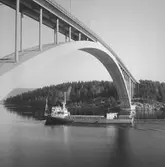 Fartyget Hamme vid Sandöbron