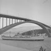 Fartyget Holmialand vid Sandöbron

