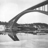 Fartyget Stadt Brake vid Sandöbron

