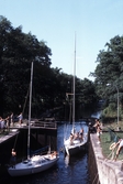 Segelbåtar slussar, 1990